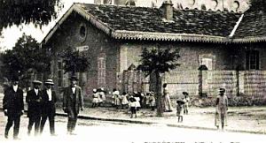 2568- Perregaux - Ecole des Filles2